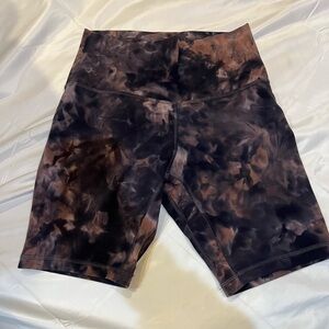 Lululemon Athletica diamond dye women’s align shorts